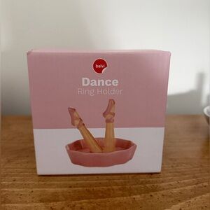 Balvi Dance Ring Holder in Pink
